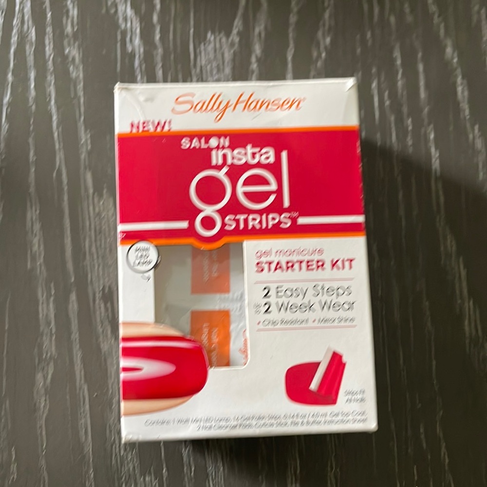 Nail kit